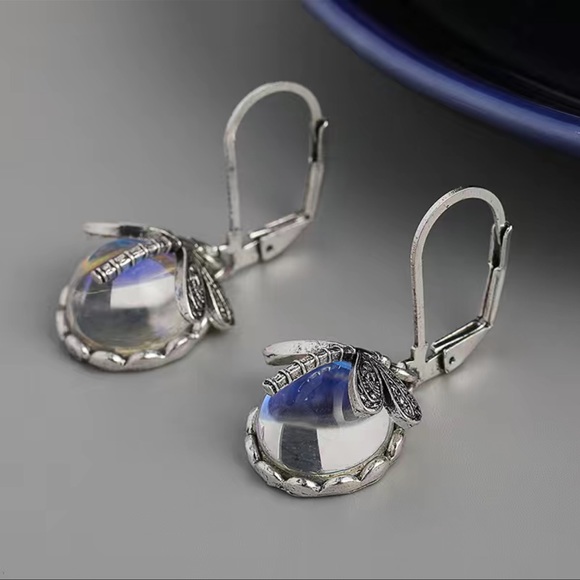 Silver Dragonfly Moonstone Round Dangle Drop Vintage Bohemian Earrings NWT - Picture 3 of 6
